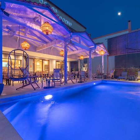 Adonis Hotel Пефкохори Екстериор снимка