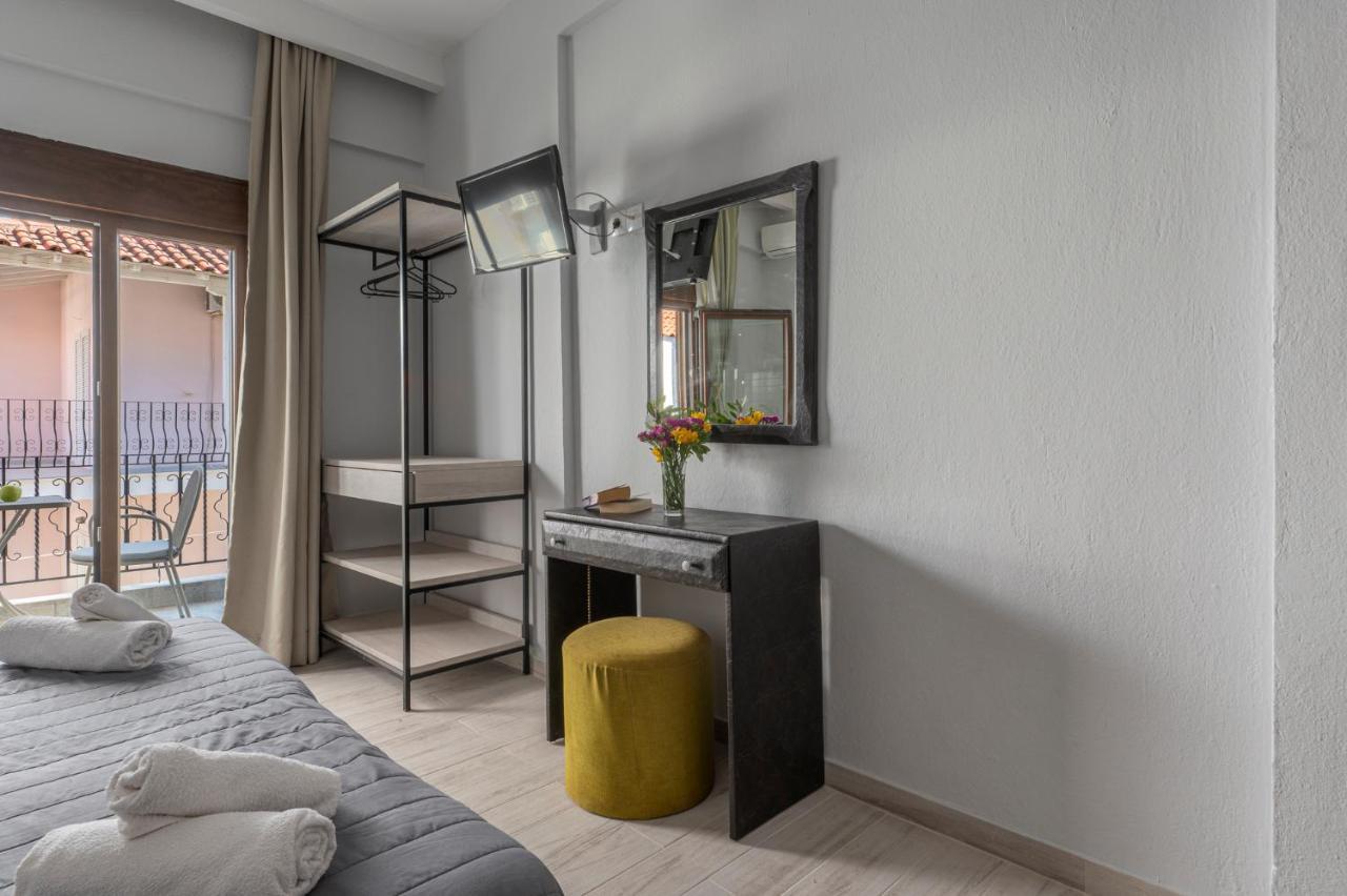 Adonis Hotel Пефкохори Екстериор снимка