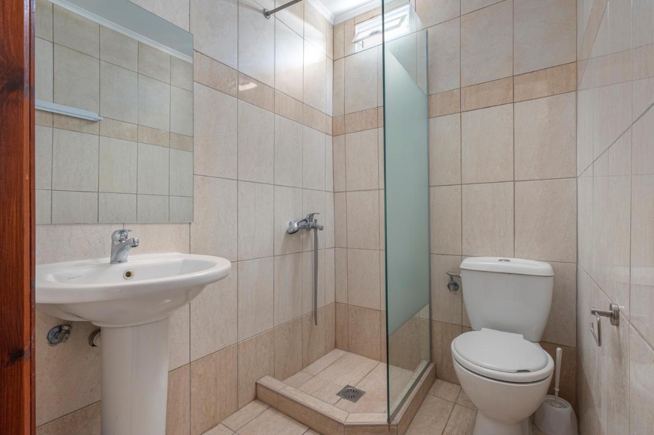 Adonis Hotel Пефкохори Екстериор снимка