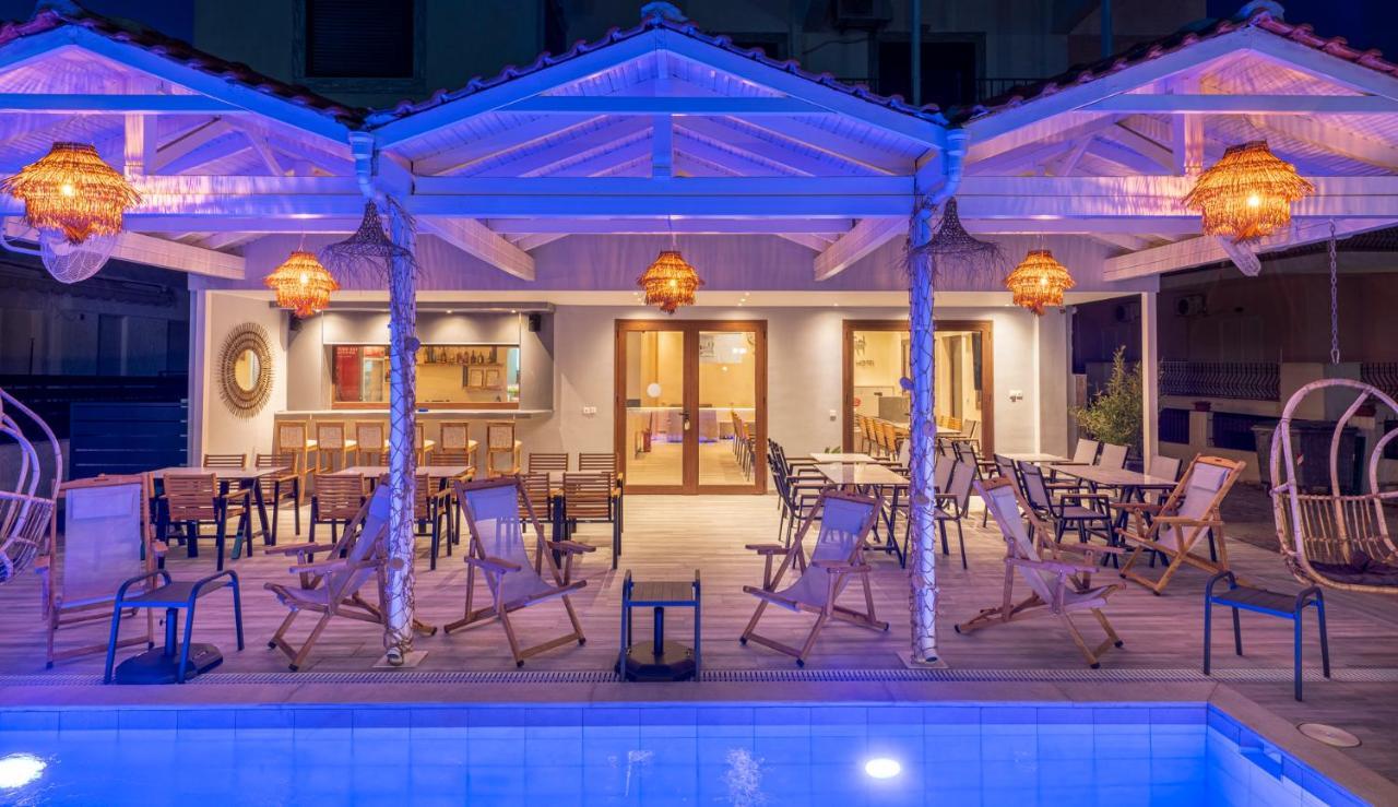 Adonis Hotel Пефкохори Екстериор снимка