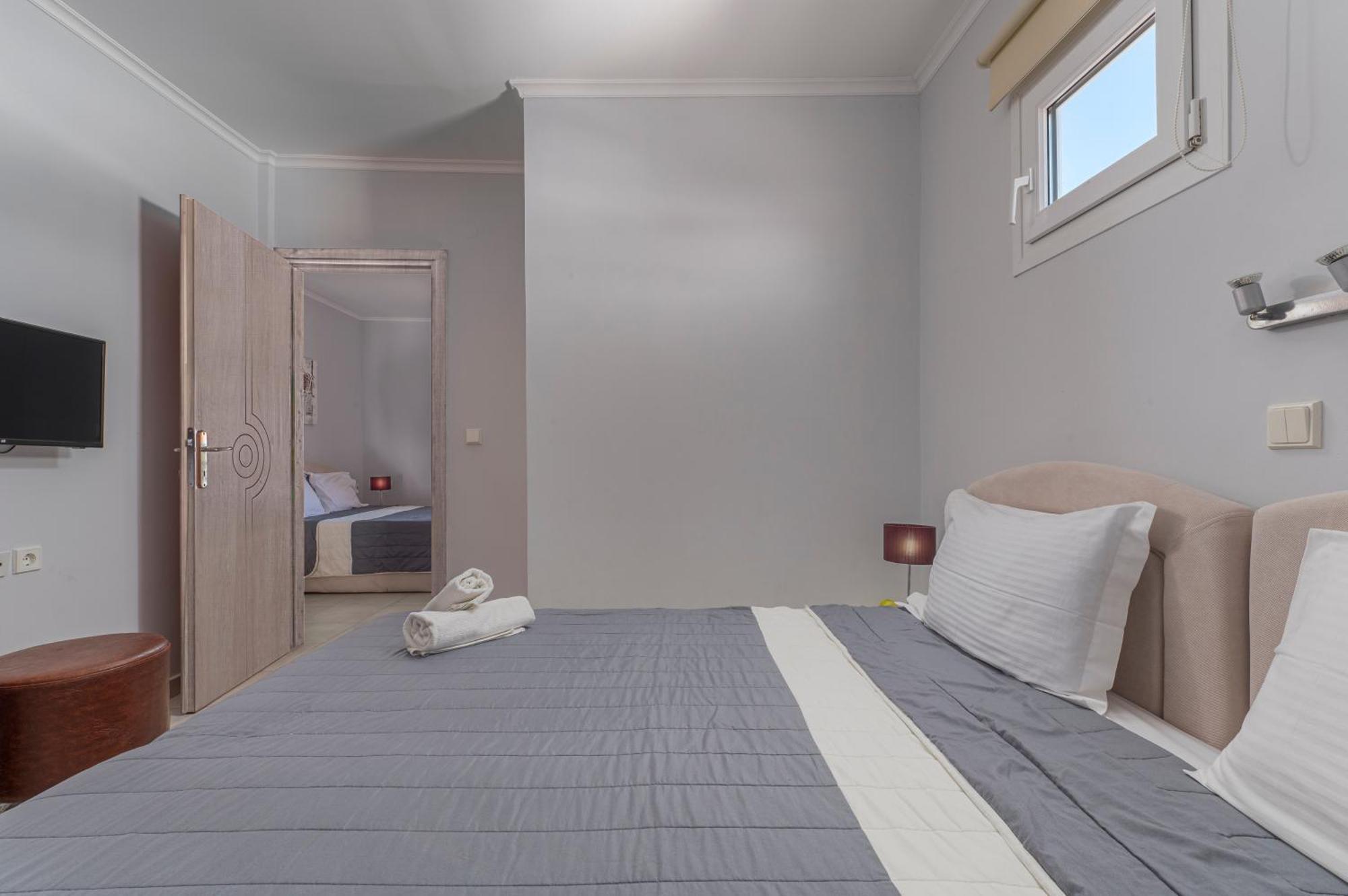 Adonis Hotel Пефкохори Стая снимка